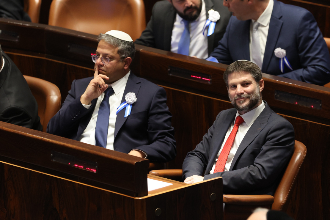 Izraēlas nacionālās drošības ministrs Itamars Ben-Gvirs un finanšu ministrs Becalels Smotričs.