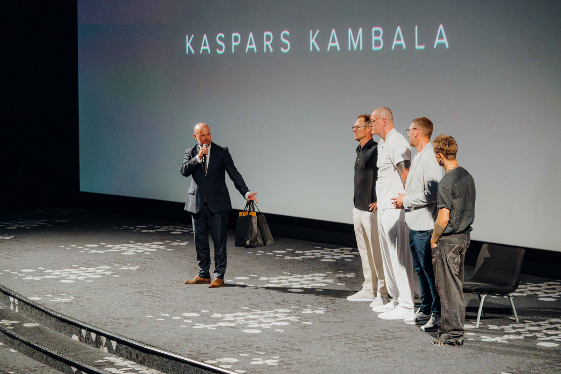 "Ceļā ir kaifs". Pirmizrāde