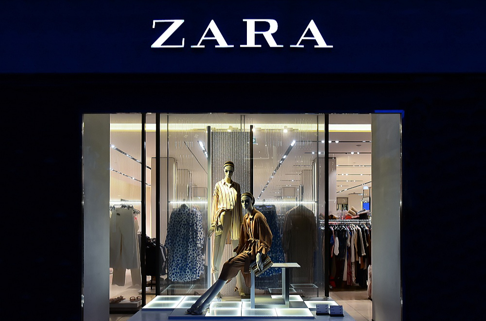 Atbildot uz sūdzību, "Zara" iesniedza uzraugam dokumentus, apliecinot, ka abām modelēm fotosesiju laikā bija medicīniskās izziņas par labu veselības stāvokli, tomēr diskutablie attēli no tīmekļa vietnes tika izņemti.