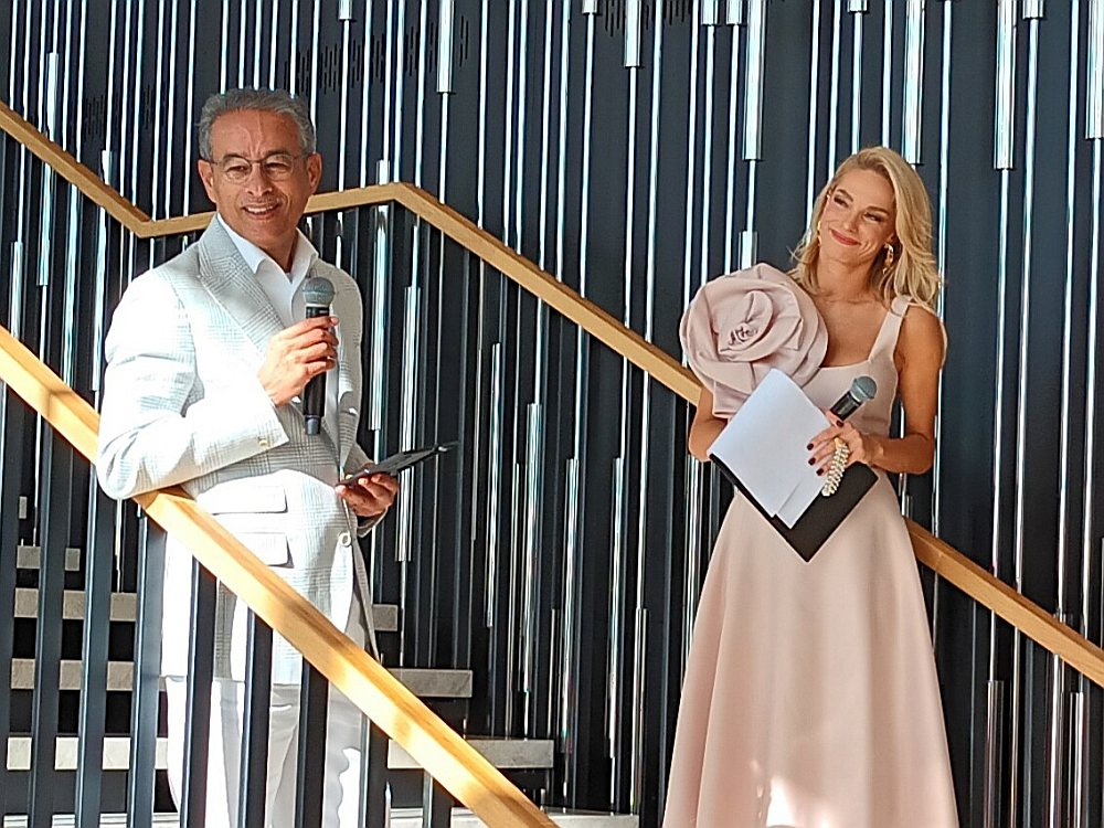 Andrejsalas apkaimi Rīgā arābu investors, nekustamo īpašumu uzņēmuma "Eagle Hills" valdes priekšsēdētājs Mohameds Ali Alabbars (no kreisās) uzskata par unikālu un vienu no perspektīvākajām pilsētvides attīstības vietām Ziemeļeiropas mērogā.