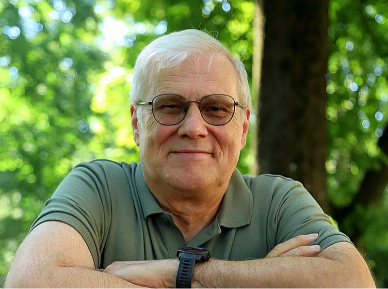 Juris Kalniņš: "Ja būtu kaut desmit procentu vairāk pašapziņas un godkāres, iespējams, kļūtu par teātra direktoru."