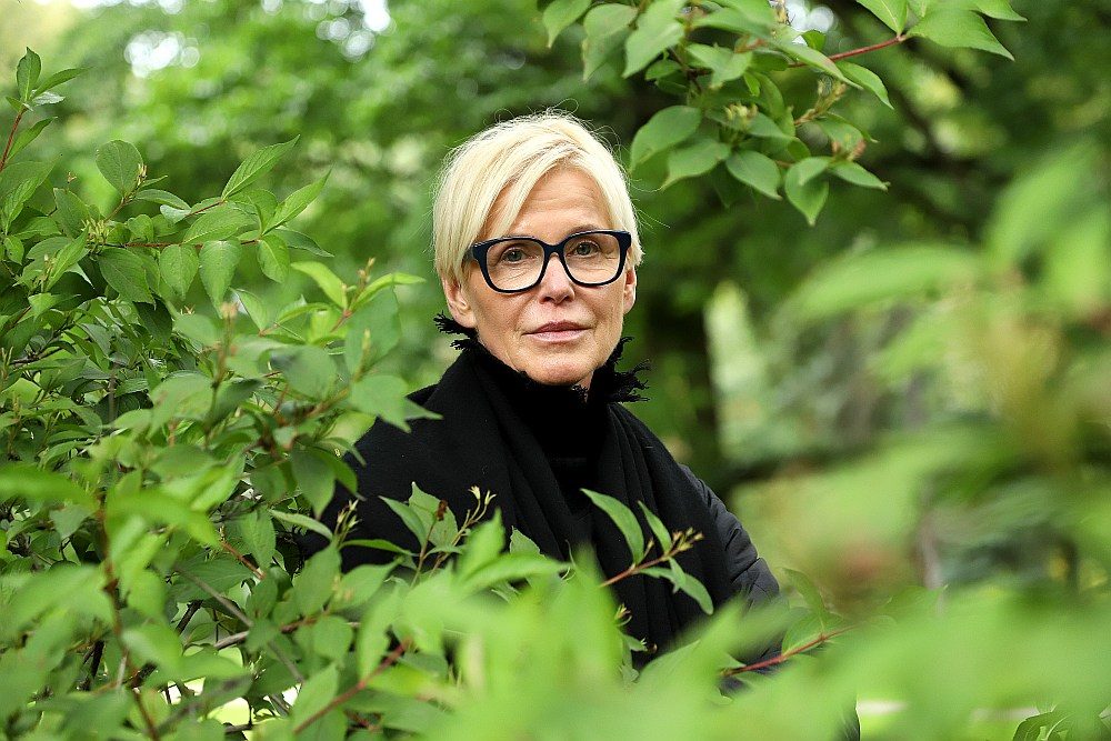 Ināra Slucka: "Esmu priecīga, ka beidzot man ir iespēja strādāt ar Janas Egles darbiem. Tie ir jēgpilni, dzīvi apliecinoši."