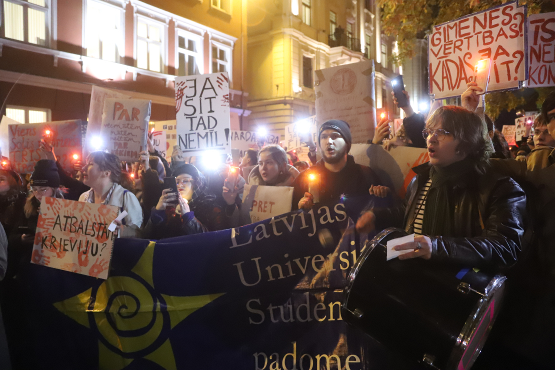 Protests pret izstāšanos no Stambulas konvencijas.