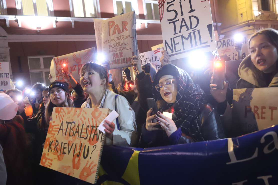 Protests pret izstāšanos no Stambulas konvencijas.