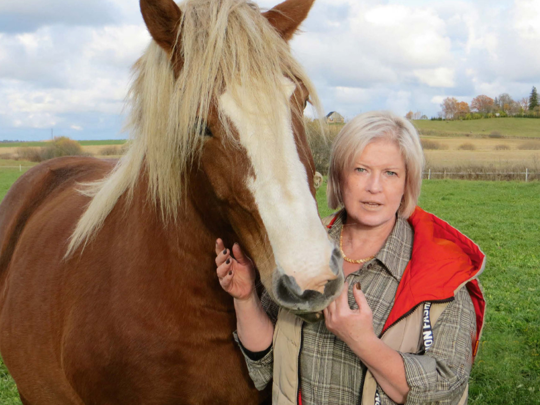 Signe Ezeriņa.