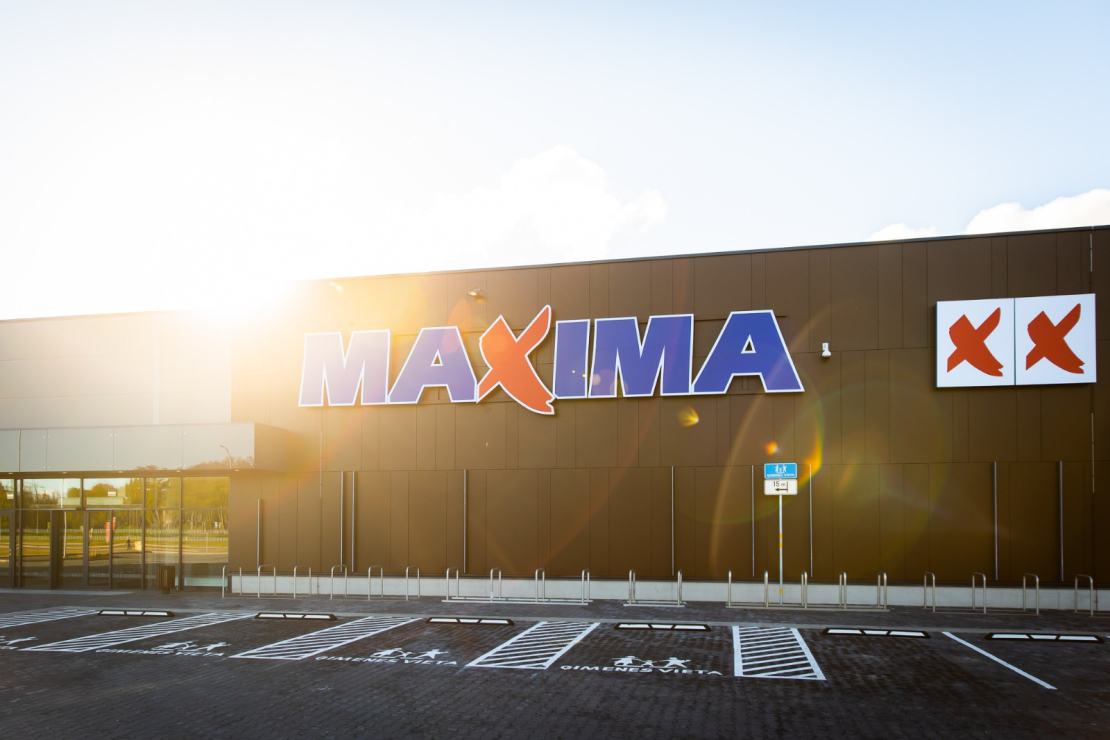 Maxima.