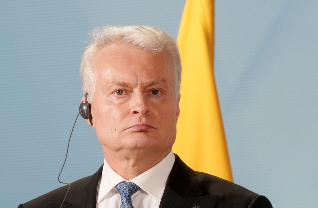 Lietuvas prezidents Gitans Nausēda piedalās preses konferencē pēc tikšanās ar Latvijas un Igaunijas prezidentiem Latvijas Nacionālajā bibliotēkā.