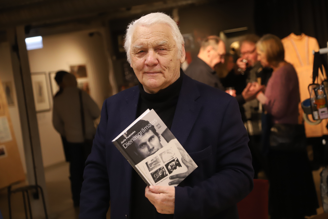 Atver grāmatu "Juris Podnieks. Dienasgrāmatas. 1975-1981".