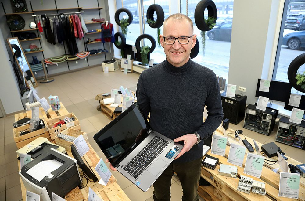 SIA "Latvijas Zaļais punkts" valdes loceklis Kaspars Zakulis: "Mūsu veikalā "Lab!" var atrast visdažādāko lietotu un saremontētu sadzīves tehniku, arī datorus.