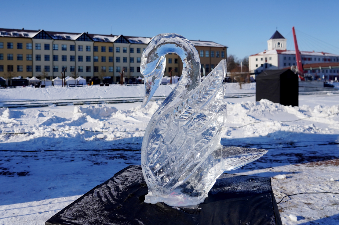 Starptautiskais ledus skulptūru festivāls.