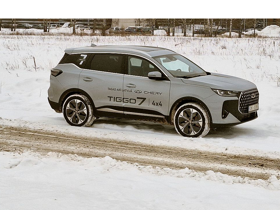 "Chery Tiggo 7" "snow" režīmā.