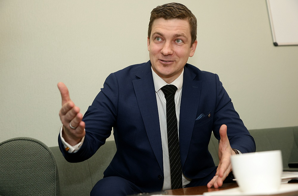 Māris Zviedris: "Kas attiecas uz mani – līdz šodienai nezinu nevienu iemeslu, kas apdraudētu vēlēšanas tiktāl, lai tās nenotiktu. Tāpēc maksimāli gribu izvairīties pat pieminēt varbūtējos apdraudējumus."