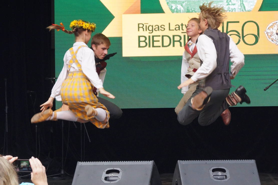 Solo deja koncertā "Jaunās folkloras zvaigznes" Vērmanes dārzā 2018. gads. 