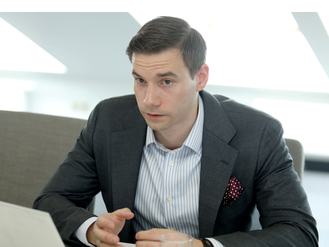 Jona Vidgrēns.