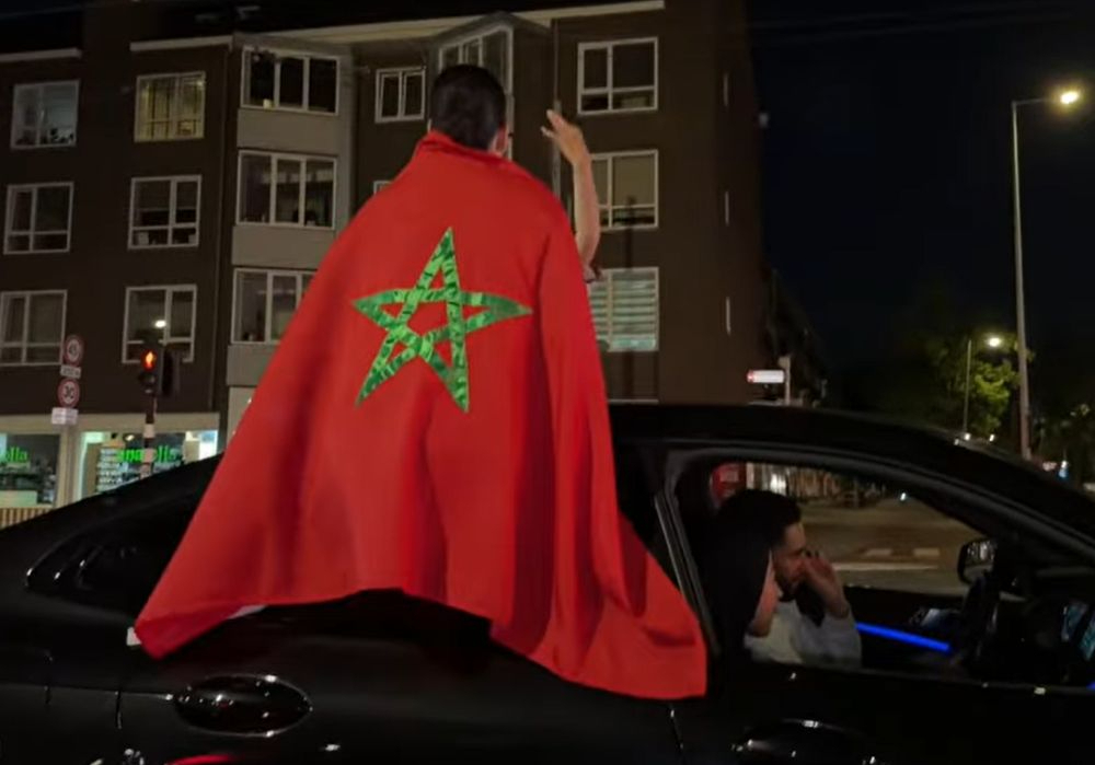 Marokas futbola fani Amsterdamā.