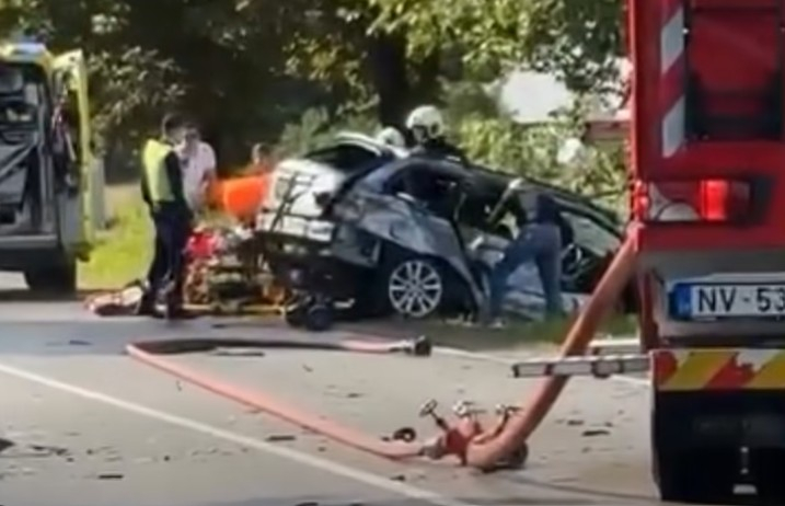 Avārija uz Jelgavas–Iecavas ceļa.