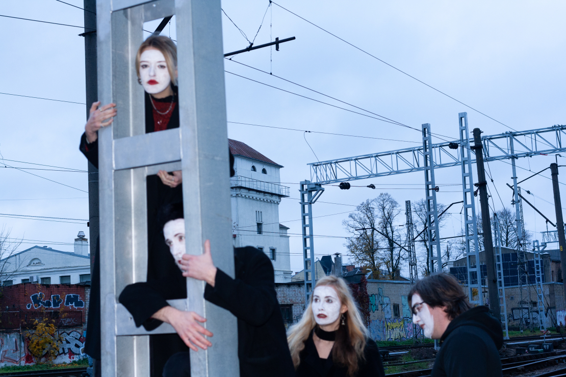 Grupa "Imants Daksis & Dīvainās pasaules gaisma".