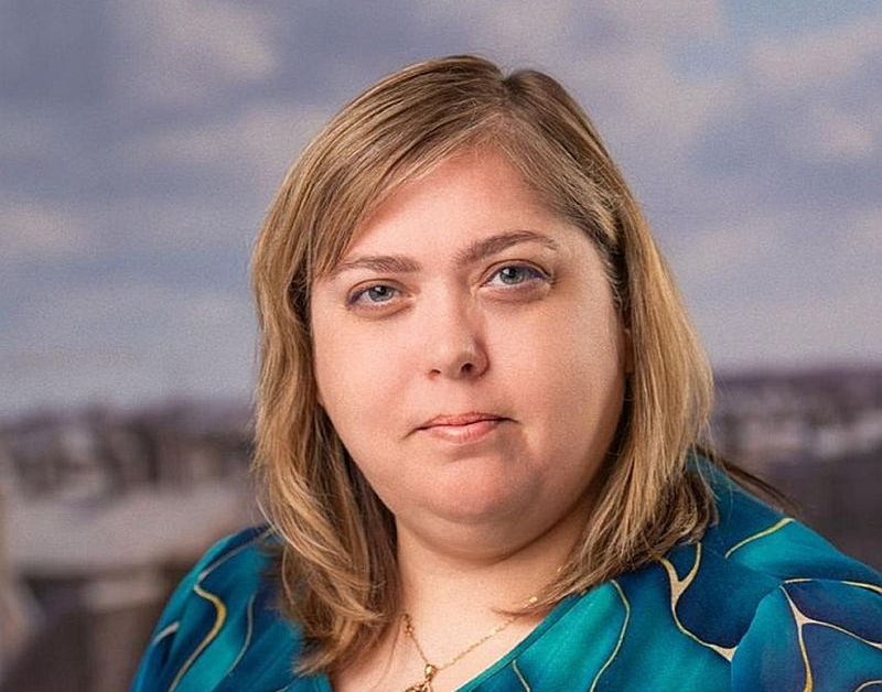 Vita Lauva, Rīgas pašvaldības Ārtelpas un mobilitātes departamenta Satiksmes infrastruktūras pārvaldes Teritoriju labiekārtošanas projektu attīstības nodaļas projektu vadītāja: "Projekta priekšizpētē atsevišķās Rīgas vēsturiskā centra ielās tiek identificētas un izvērtētas potenciālās vietas, kur nākotnē būtu iespējama koku stādīšana."