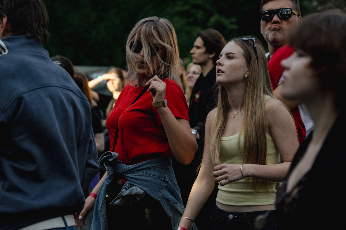Bilžu paraksts: Festivāls "FĀZE '26" Zentenes muižā Tukuma novadā.