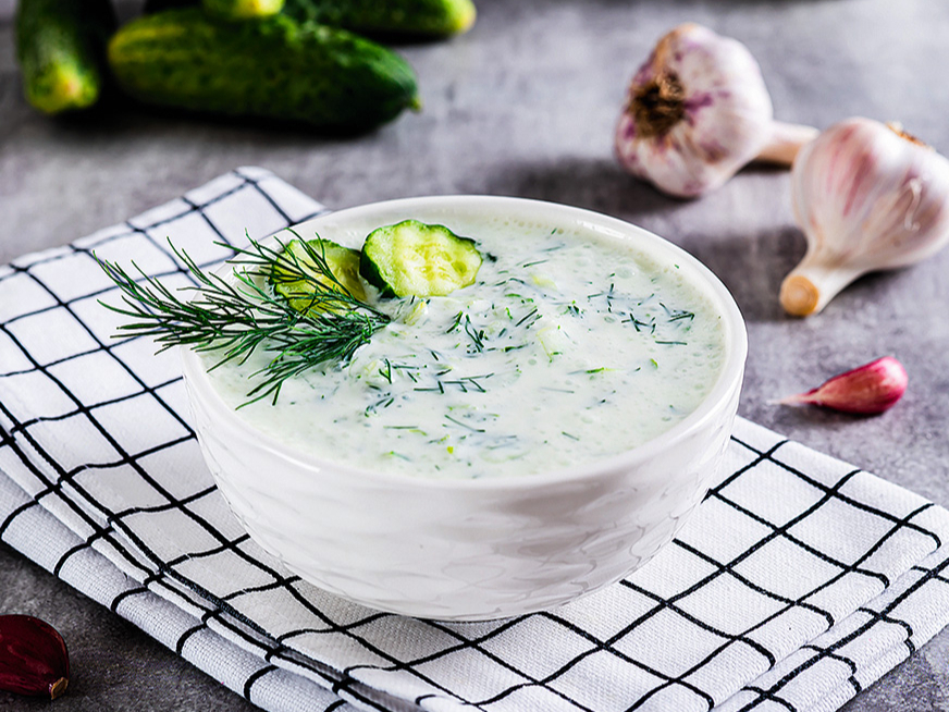 Tzatziki mērce.