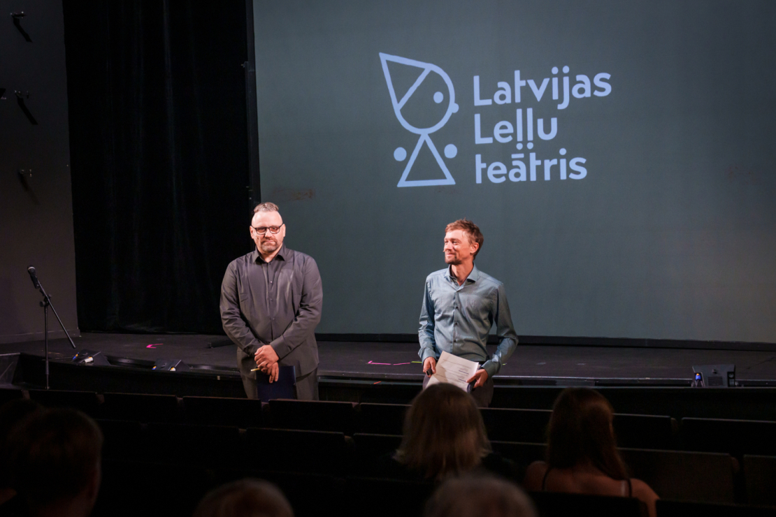 Latvijas Leļļu teātra kolektīvam pulcējoties ikgadējā sezonas atklāšanas pasākumā, uzsākta teātra 83. sezona.