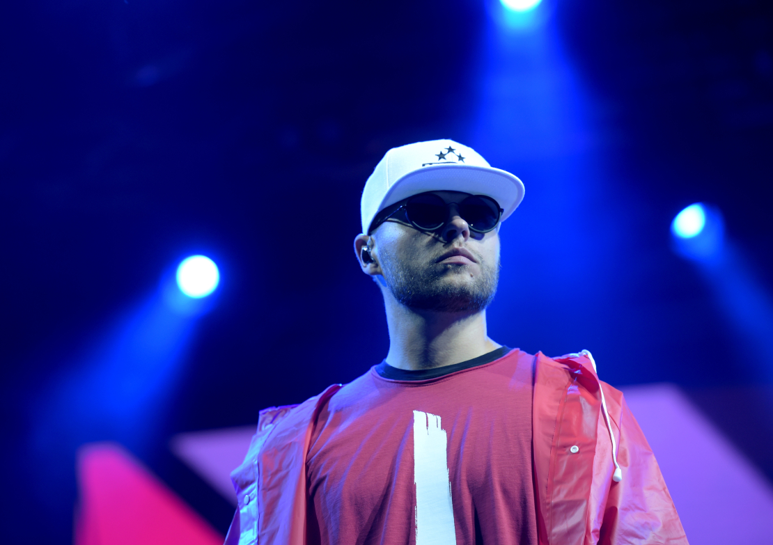 Grupa "Bermudu Divstūris" uzstājas "Summer Sound" festivālā Liepājā.