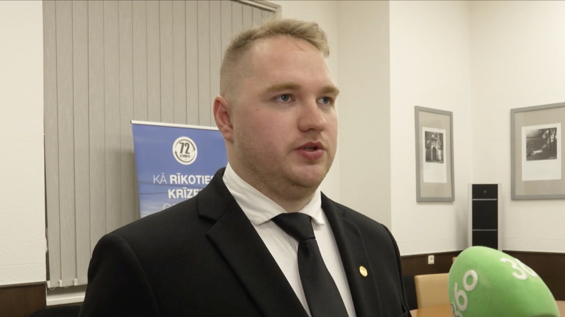 Svens Jānis Andžāns, Aizsardzības ministrijas Valsts aizsardzības dienesta departamenta vecākais eksperts.