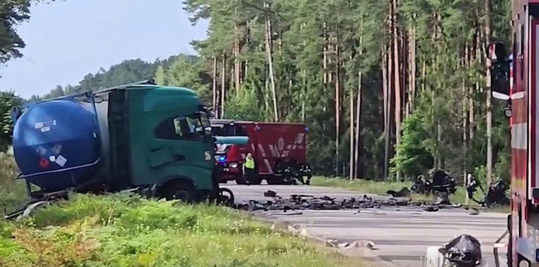 Negadījuma vieta uz autoceļa Ventspils-Grobiņa pie Jūrkalnes.