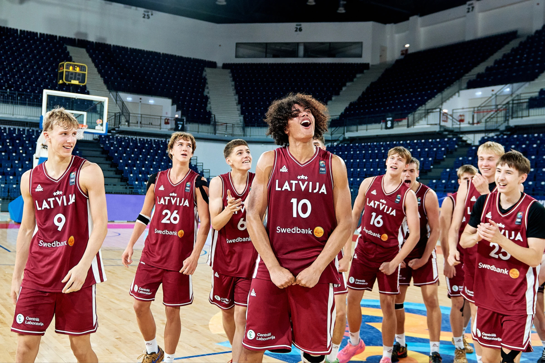 Latvijas U-16 vīriešu basketbola izlase.