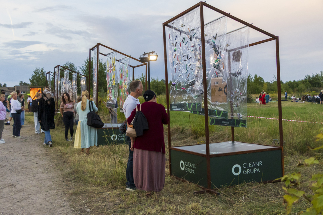 Dabas koncertzāles muzikāli zinātniskā performance "INVASIVUS".