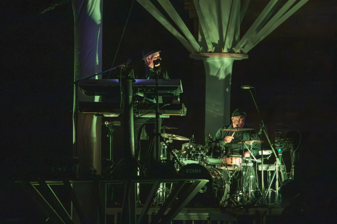 Dabas koncertzāles muzikāli zinātniskā performance "INVASIVUS".