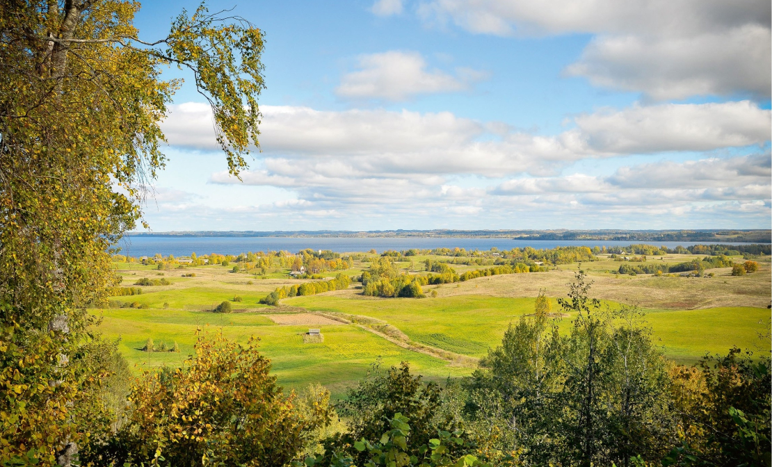 Skats no Mākoņkalna. 