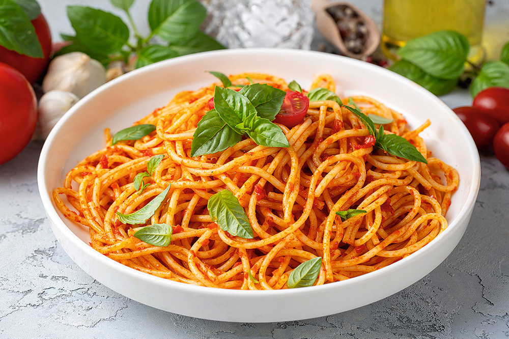 Pasta ar tomātiem.
