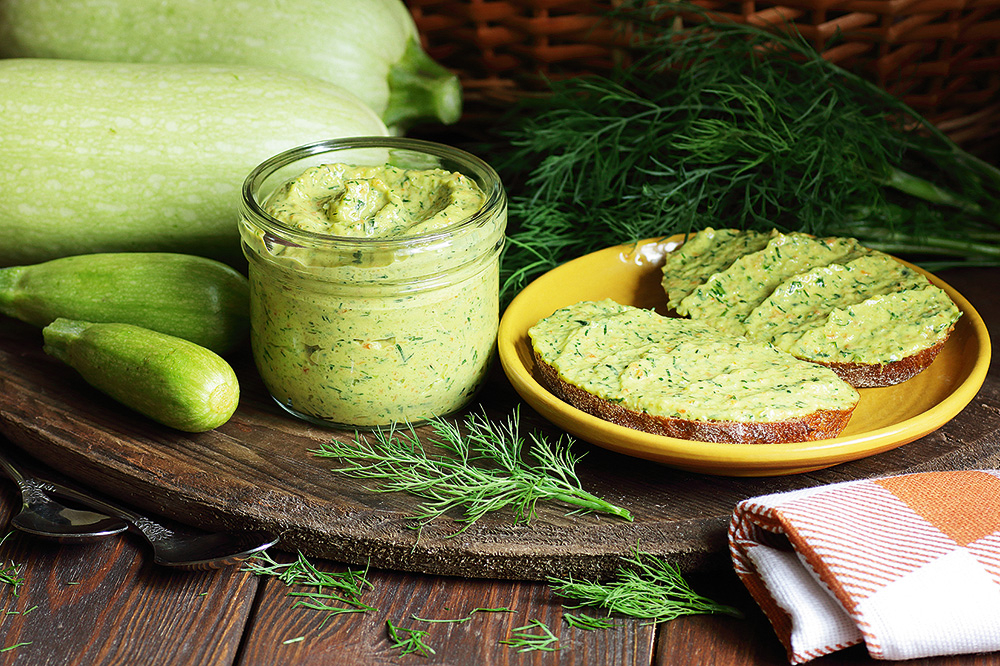 Pesto.
