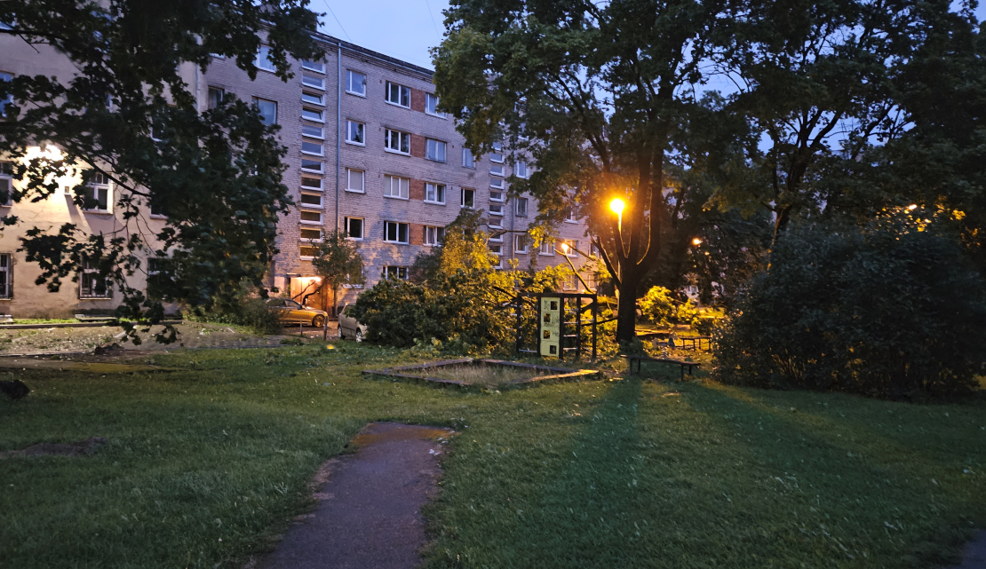 22. augusta vētras postījumi Rīgā.