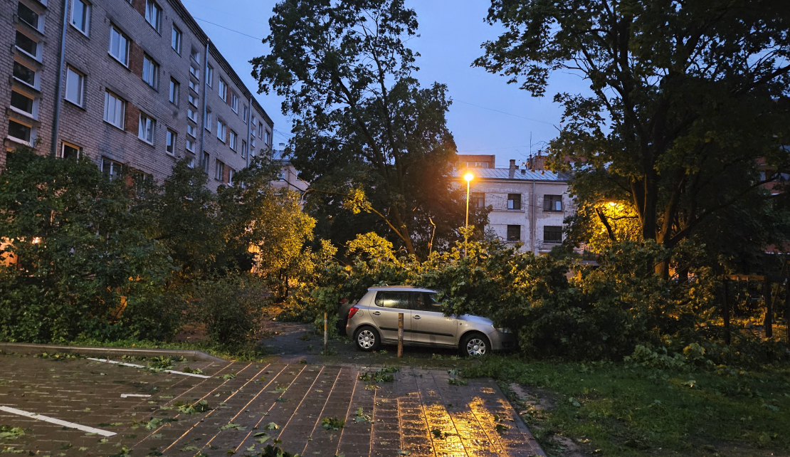 22. augusta vētras postījumi Rīgā.