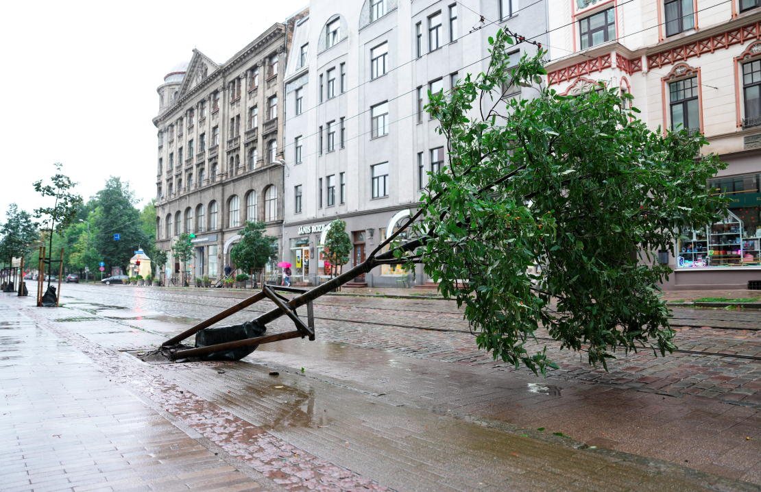 22. augusta vētras postījumi Rīgā.