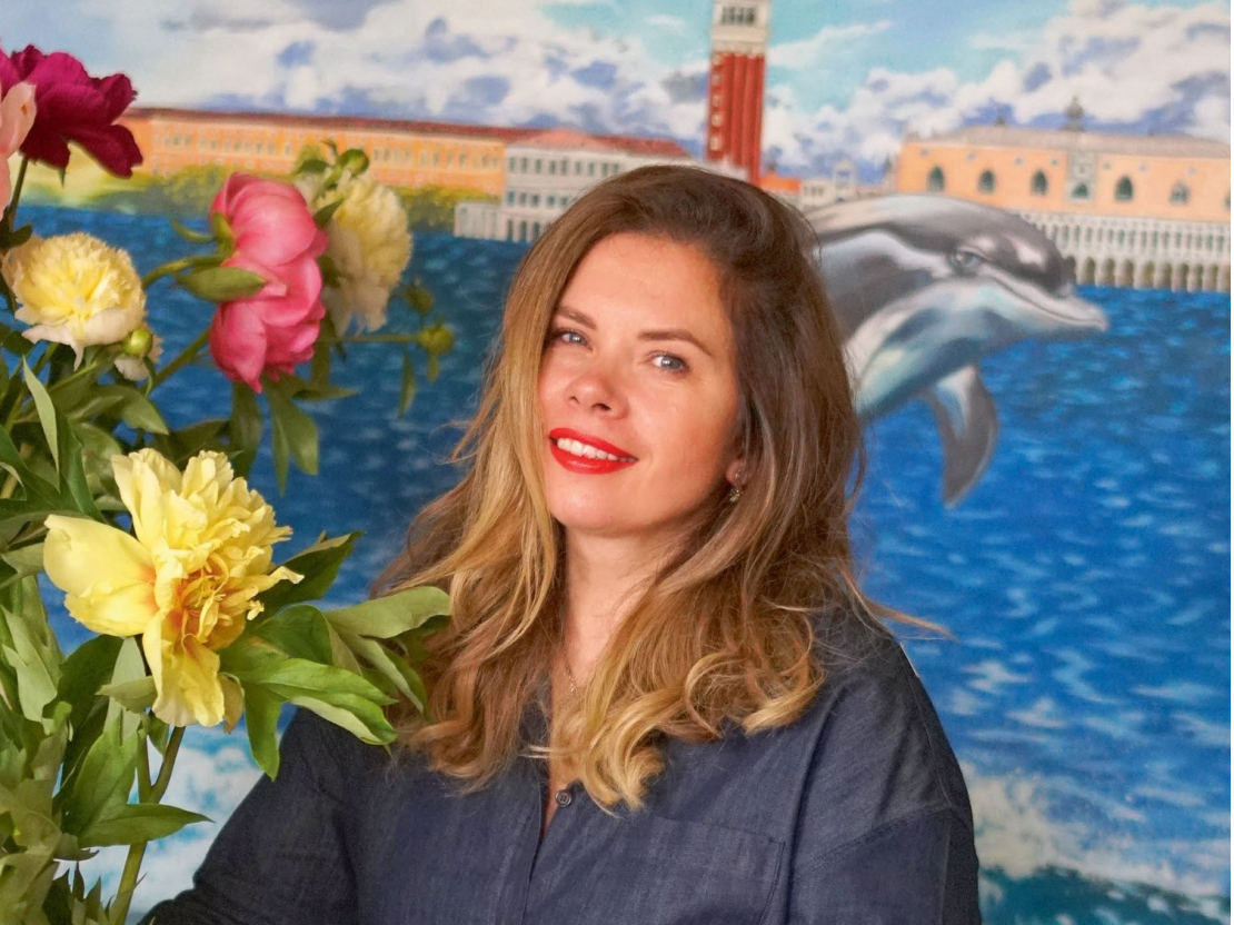 Māksliniece Kristīne Luīze Avotiņa: “Gleznošana ir mana kaislība un sapņu darbs.”