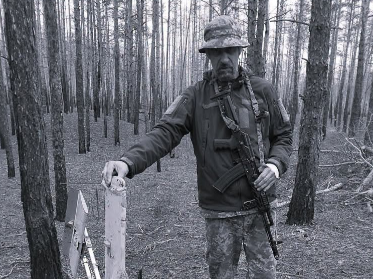 Ukrainā, Harkivas frontē, 19. augustā kritis Latvijas brīvprātīgais karavīrs Vitālijs Šampiņš ar segvārdu "Vilks".
