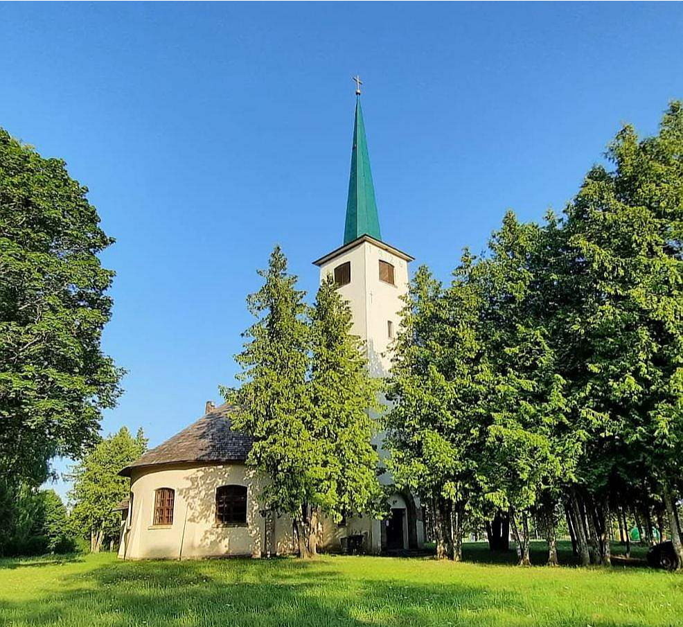 Allažu baznīca mūsdienās.