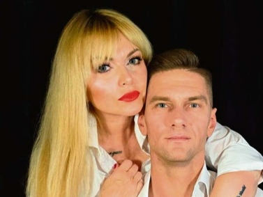 Šosezon dalībnieku pulkam kopā ar dzīvesbiedru pievienojas arī skaistumkonkursu organizatore un influencere Kristīne Lindenblate.