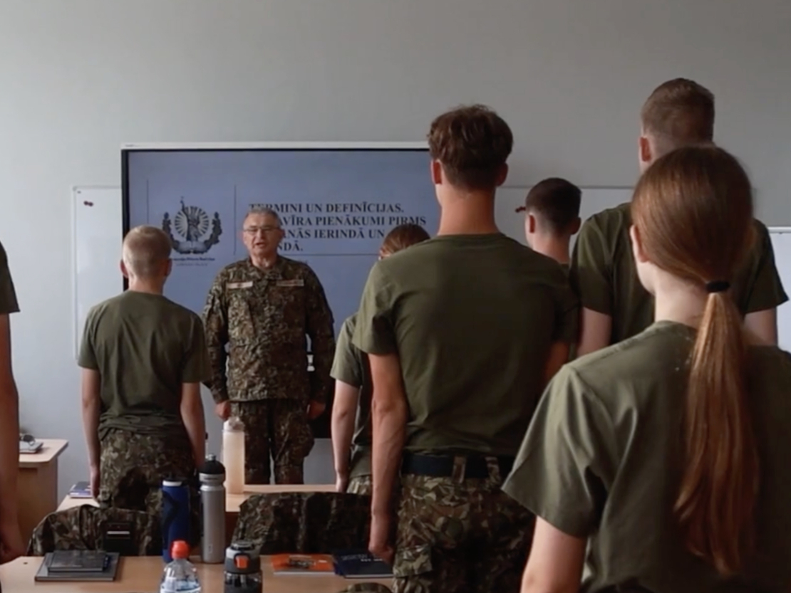 Pirmajā kursā uzņemti 24 jaunieši, kuri četru gadu laikā līdztekus vidusskolas izglītībai apgūs militārās prasmes.