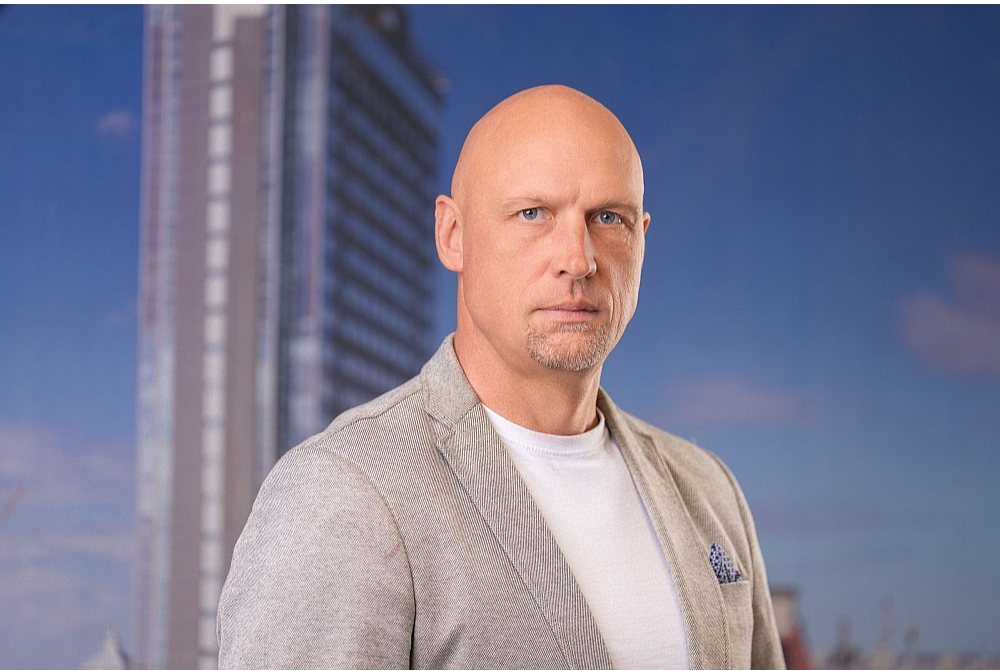 Viktors Admidiņš, Rīgas valstspilsētas pašvaldības Ārtelpas un mobilitātes departamenta Uzturēšanas pārvaldes priekšnieks: "Rīdzinieku atsaucība, nododot vētras laikā nogāztos kokus un zarus, ir ļoti liela – jau pirmajā nedēļā savākts vairāk nekā 700 m³ koksnes."