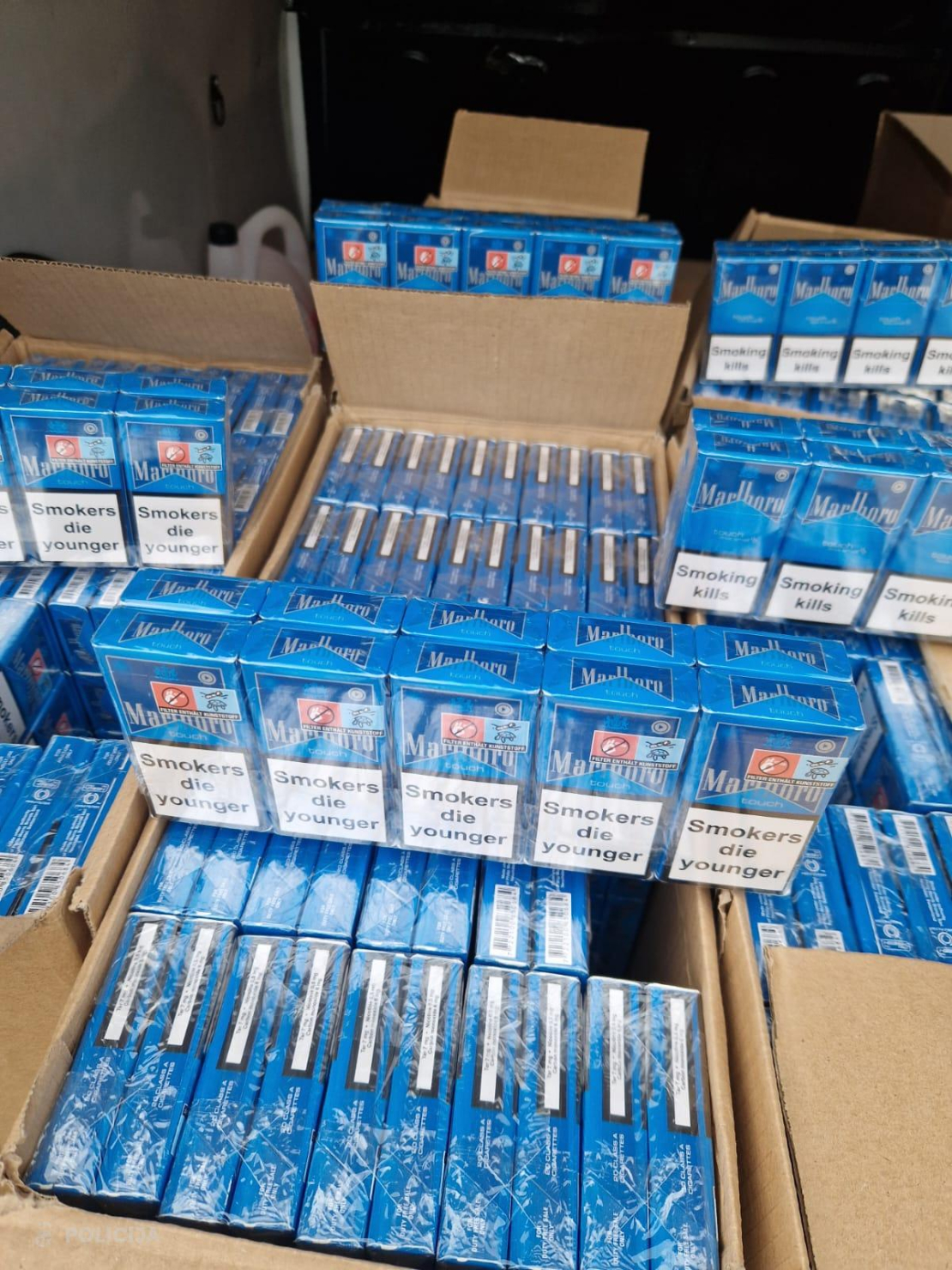 Policijas atrastās un atsavinātās cigaretes.