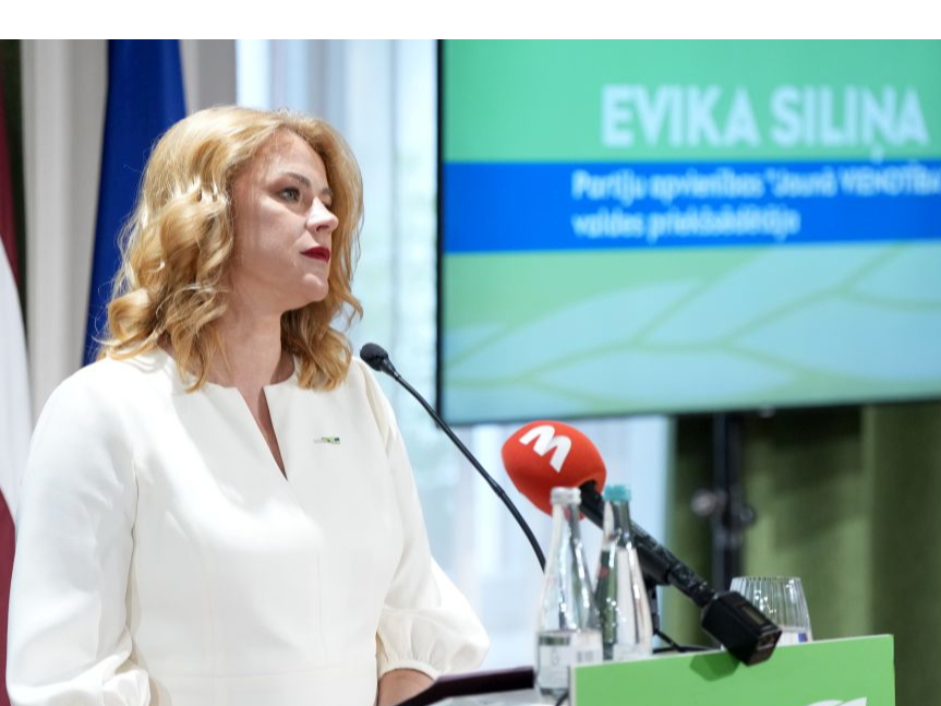 Partiju apvienības "Jaunā Vienotība" (JV) Vidzemes saraksta līdere, Saeimas deputāte Evika Siliņa.
