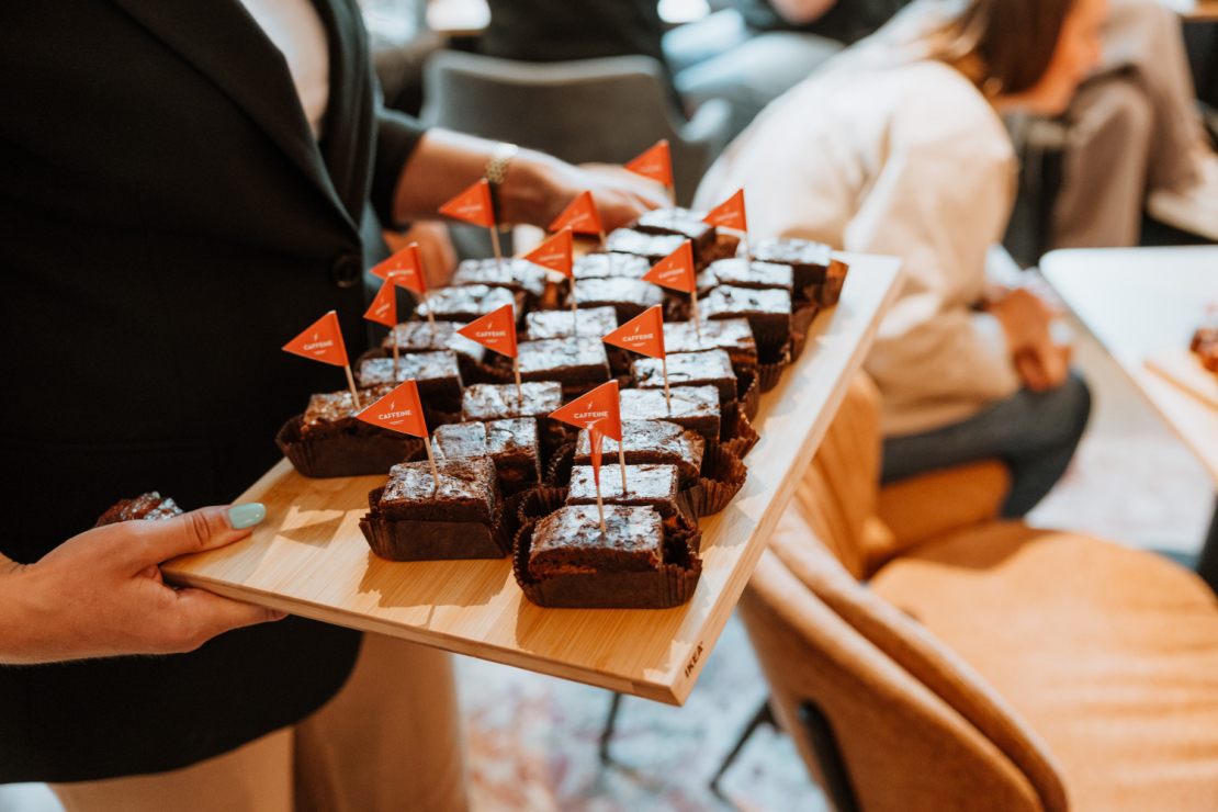 Valmierā, Rīgas ielā 9, durvis vērusi pirmā "Caffeine" kafejnīca pilsētā.