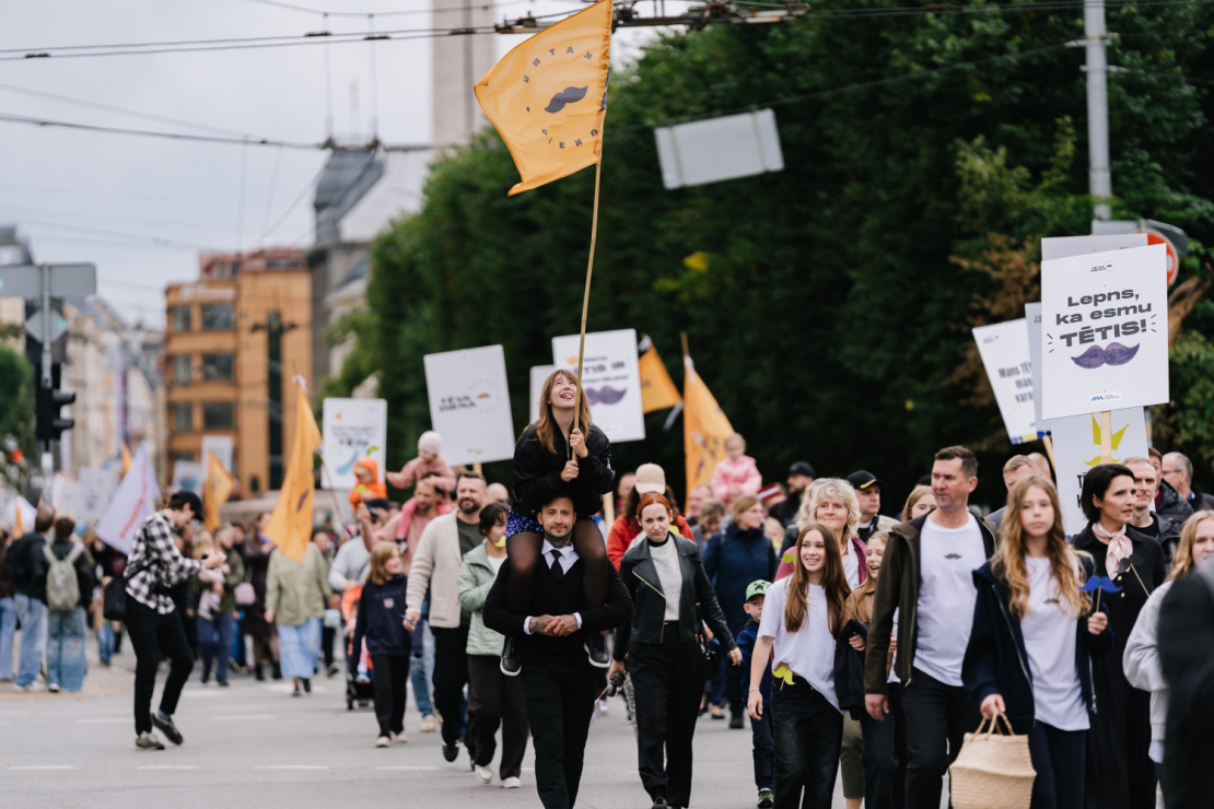 Tēva dienas gājiens un festivāls Rīgā.