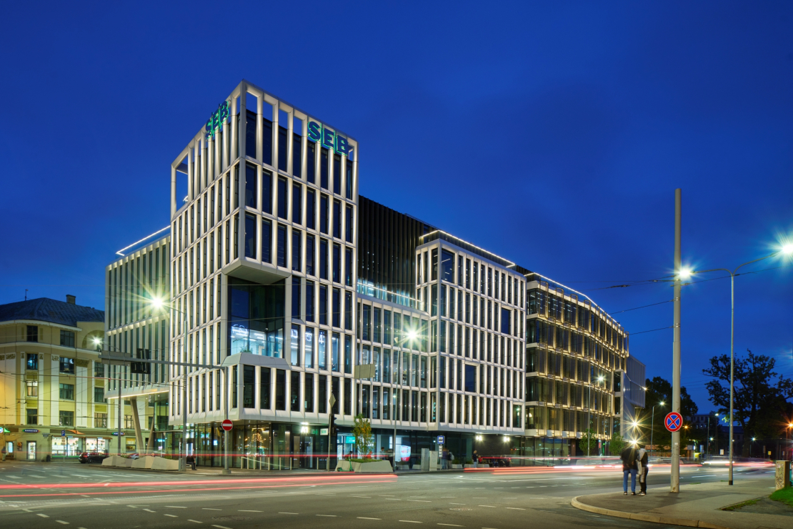 SATEKLES BIZNESA CENTRS.