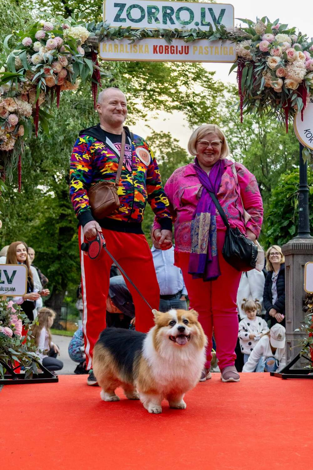 Ceturtā "Karaliskā korgiju pastaiga" Rīgā.