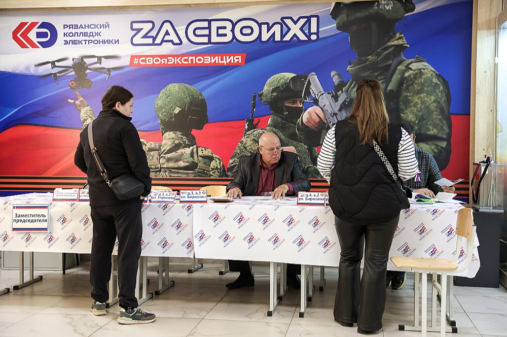 Vēlēšanu iecirknis Rjazaņā. Kremlis, domājams, "uzvaru" vēlēšanās mēģinās attēlot kā tautas atbalstu karam pret Ukrainu.